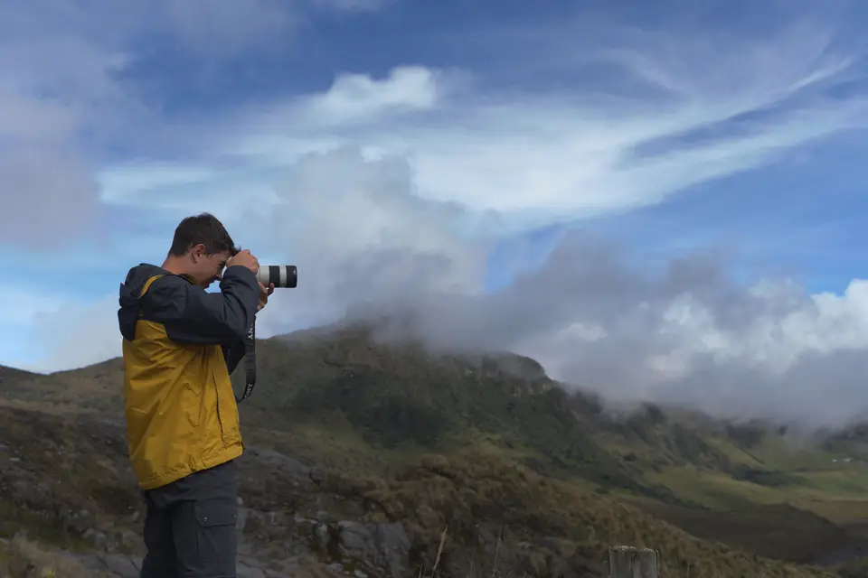 Shooting with the Sony A7 IV on a misty mountain ridge in Colombia